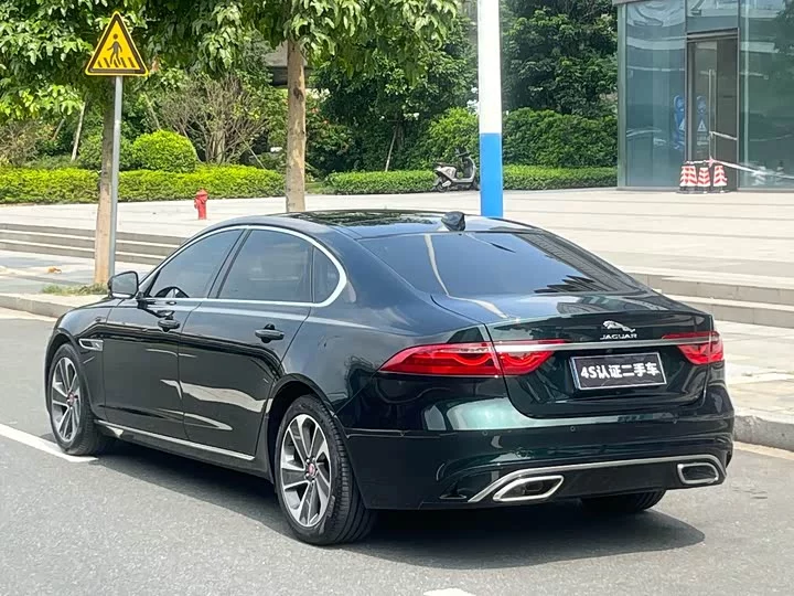 Jaguar XFL