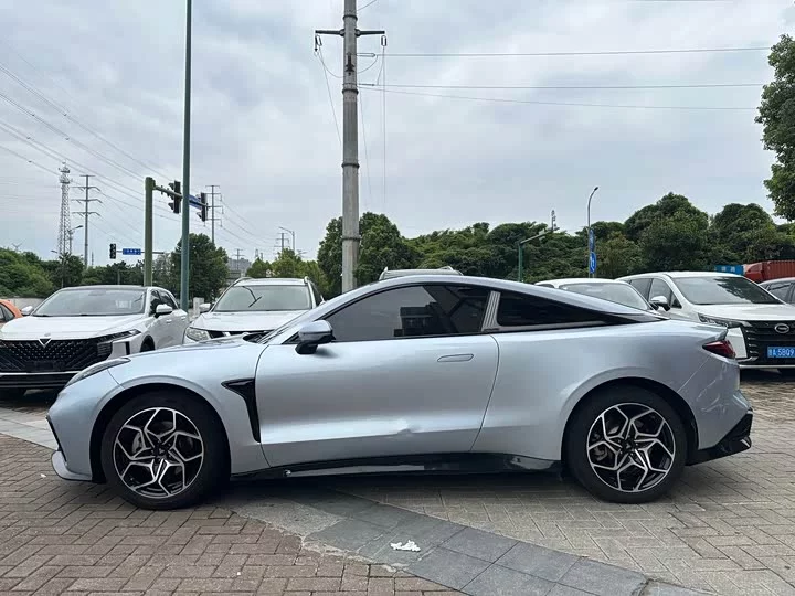 NETA Nezha GT