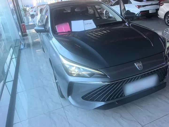 Roewe i5