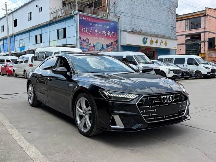 Audi A7L