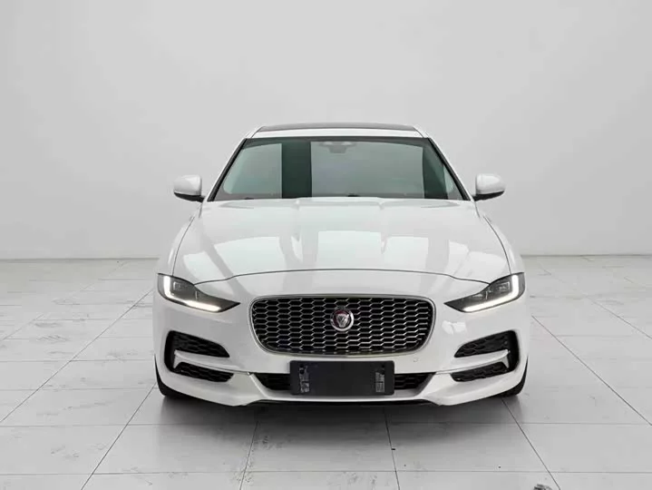 Jaguar XEL