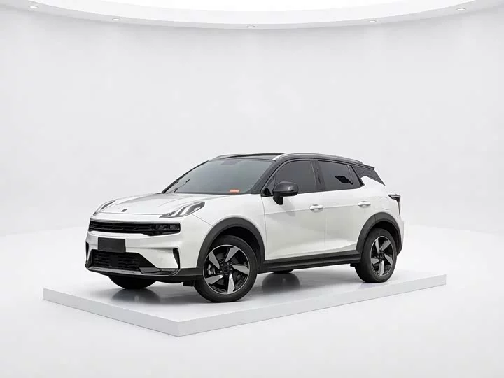 Lynk & Co 06