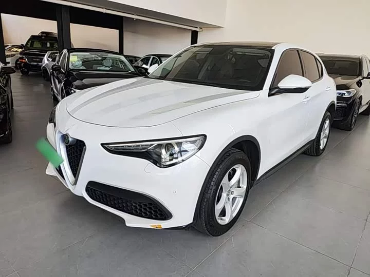 alfa romeo Stelvio