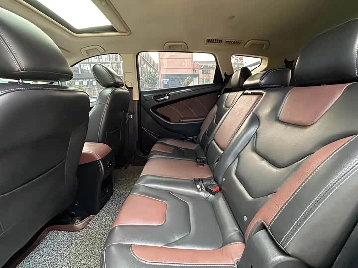 Dongfeng Fengon 580
