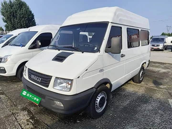 Iveco proud