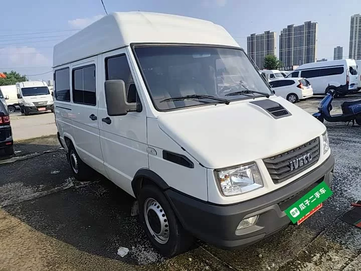 Iveco proud