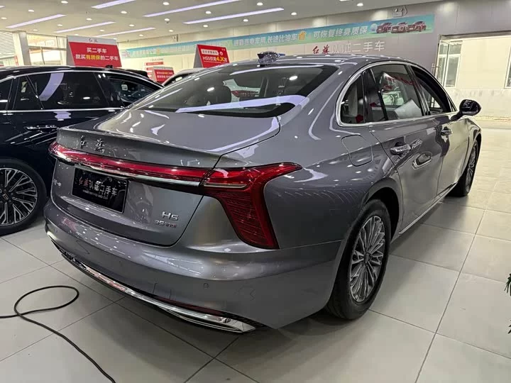 Hongqi H5