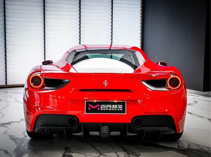 ferrari 488