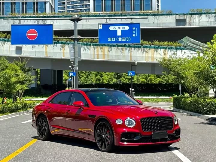 Bentley galloping