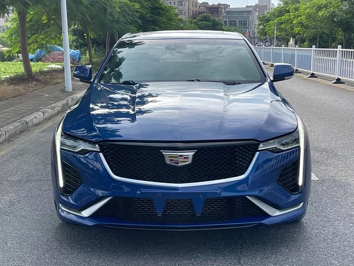 Cadillac CT4