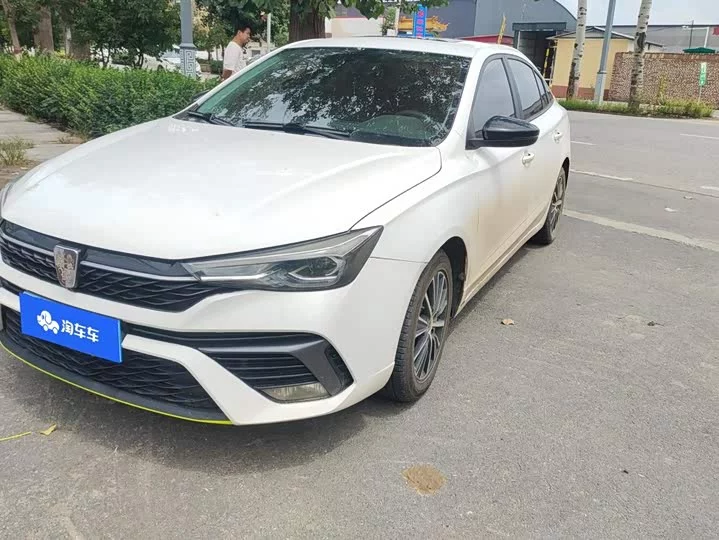 Roewe i5