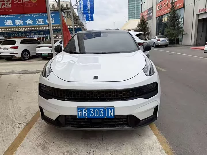 Lynk & Co 05