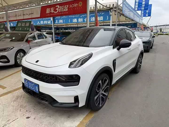 Lynk & Co 05