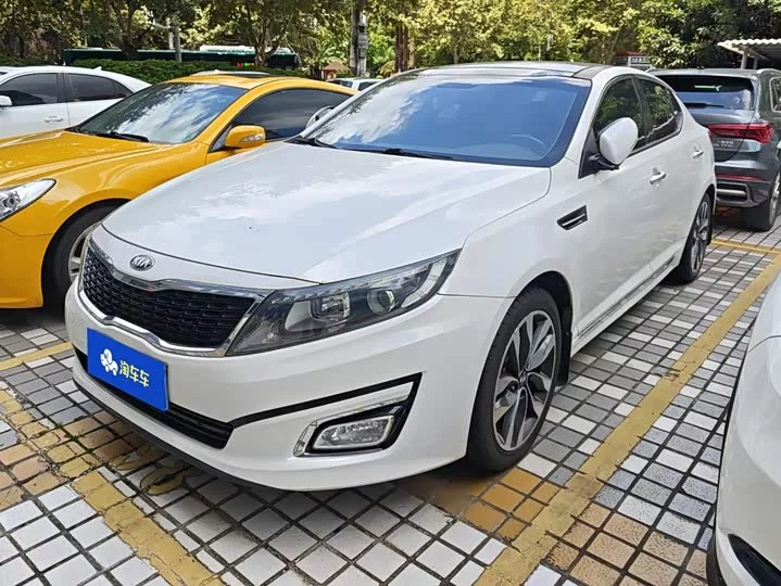 kia K5