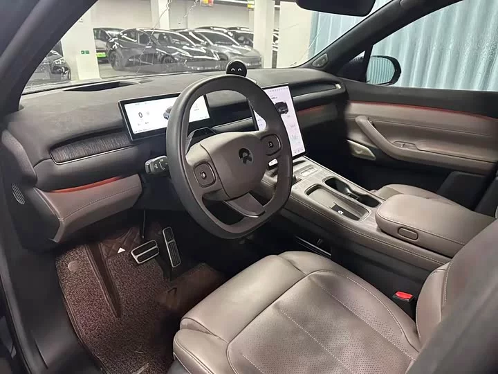 NIO ES7