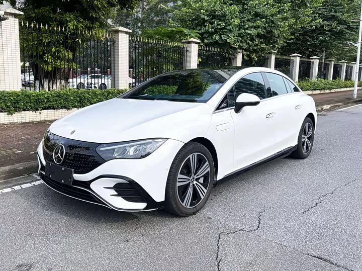 Mercedes-Benz EQE