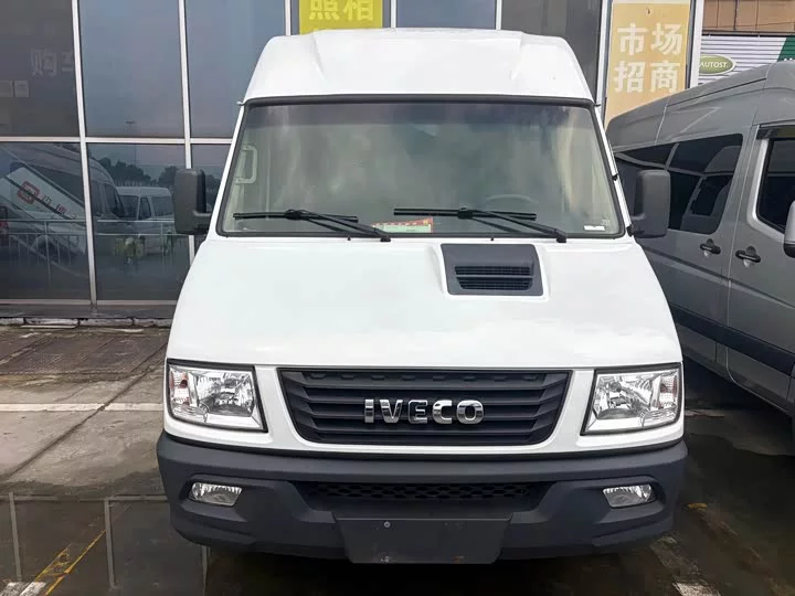 Iveco proud