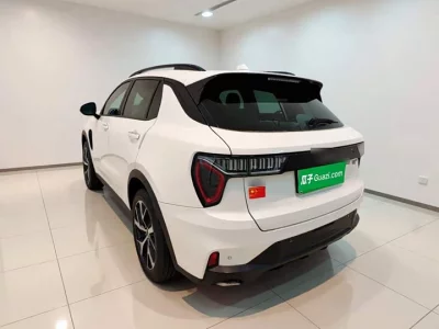 Lynk & Co 01 EM-P