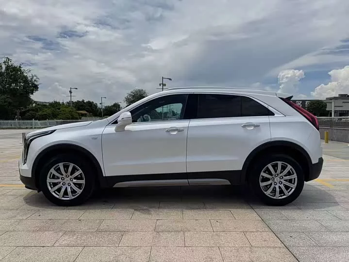 Cadillac XT4