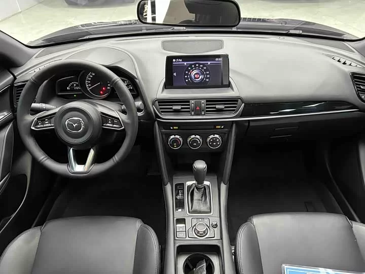 Mazda CX-4