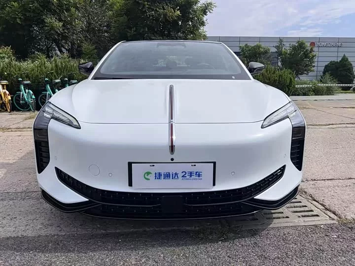 Hongqi EH7