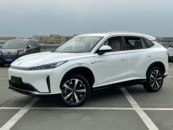 Roewe D5X DMH