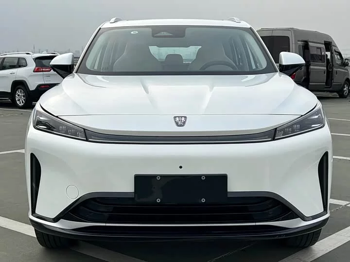 Roewe D5X DMH