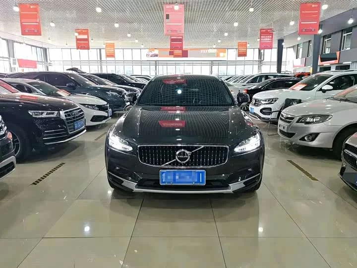 Volvo V90