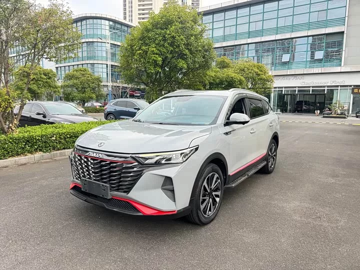 Dongfeng AX7