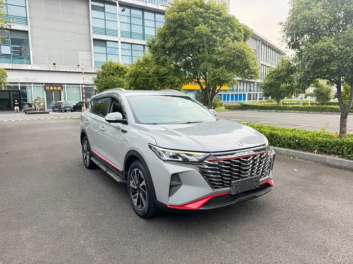 Dongfeng AX7