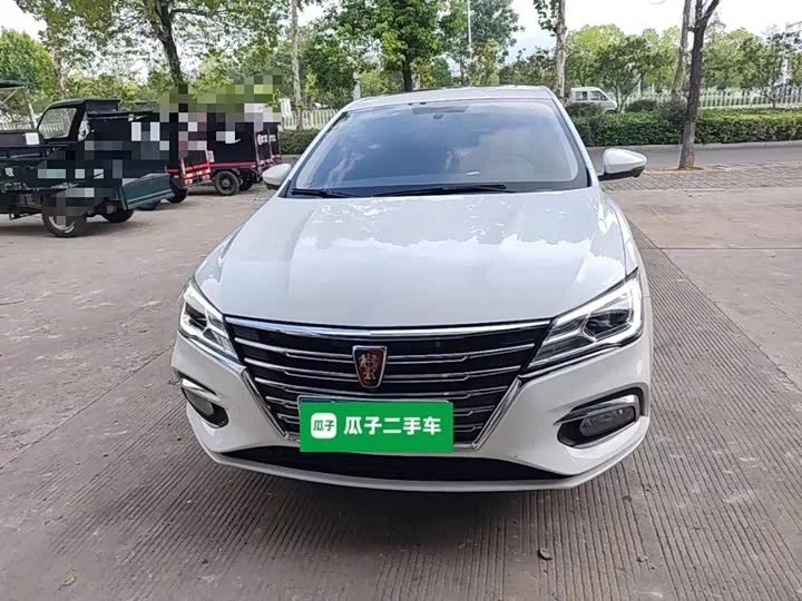 Roewe i5