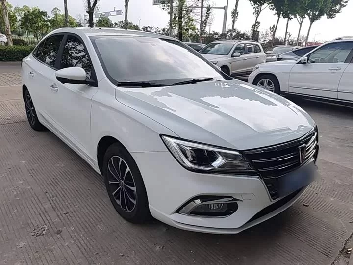 Roewe i5