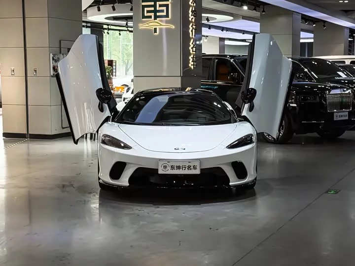 McLaren GT