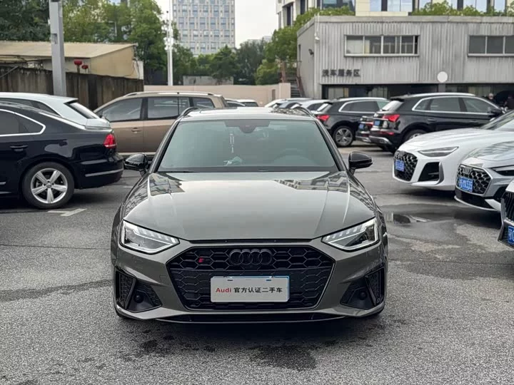 Audi S4