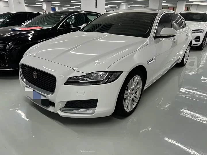 Jaguar XFL