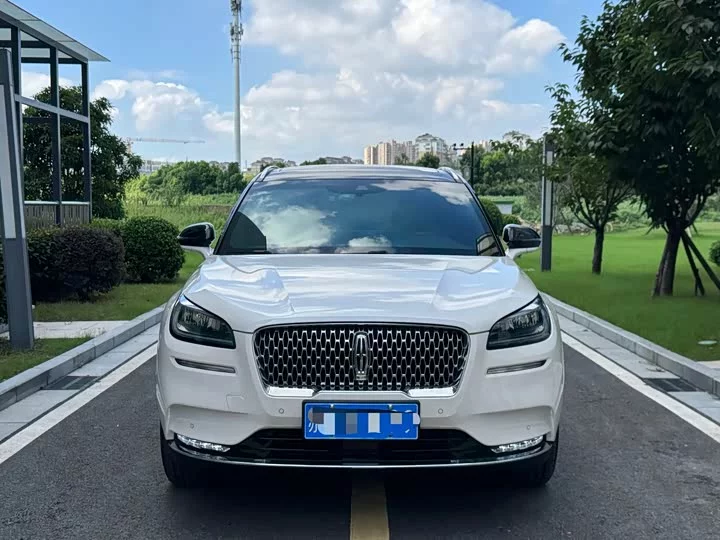 Lincoln adventurer