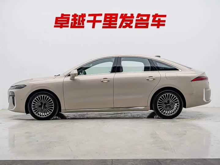 Roewe M7 DMH