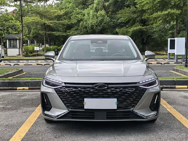 Chery Arrizo 8