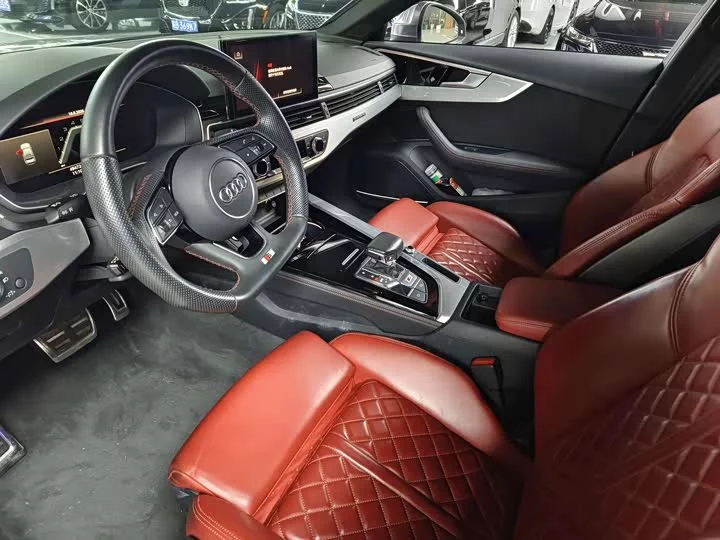Audi S4