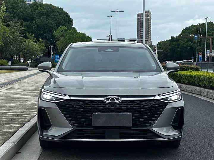 Chery Arrizo 8