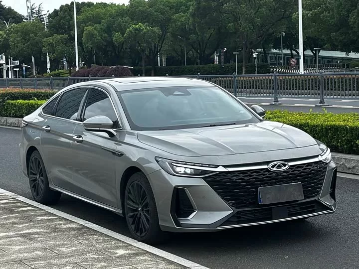 Chery Arrizo 8