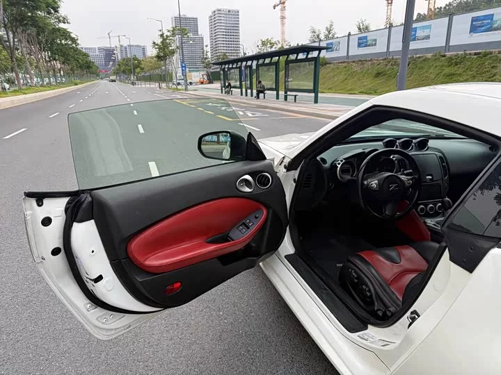 Nissan 370Z