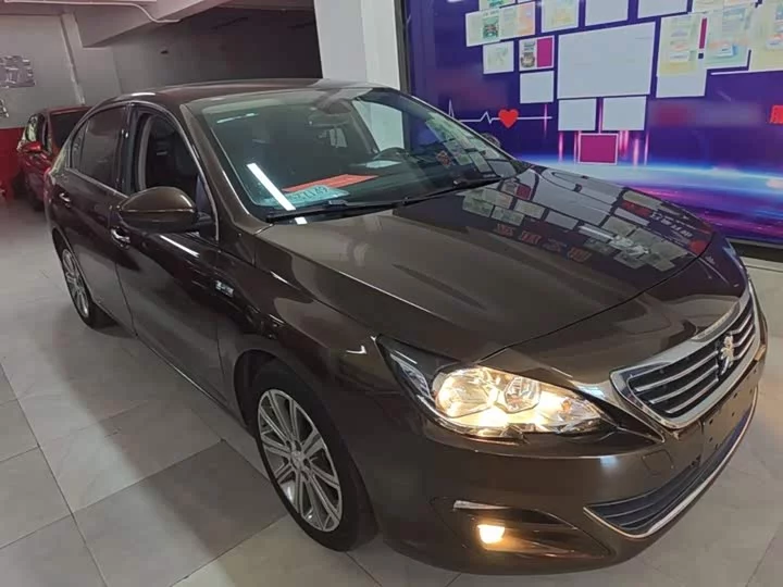 Peugeot 408