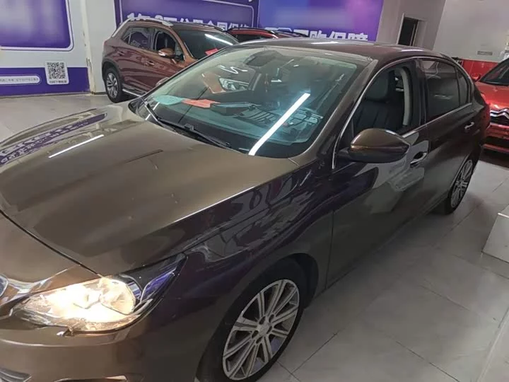 Peugeot 408