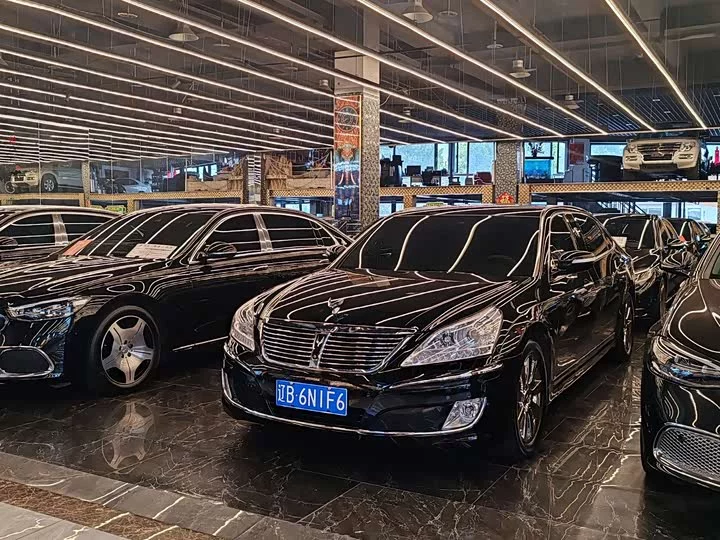 Hyundai Equus