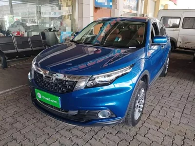 Qoros 5