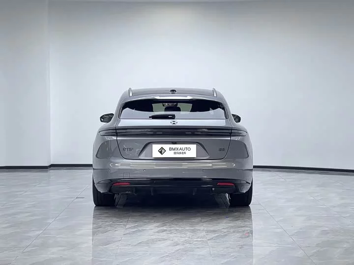 NIO ET5T
