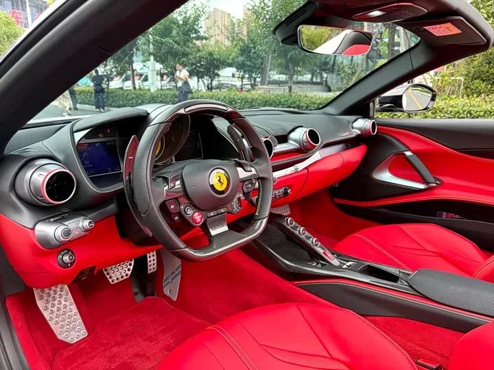 ferrari 812