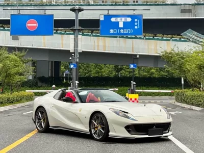 ferrari 812