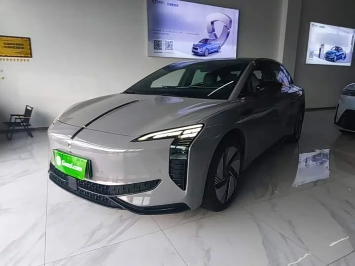 Hongqi EH7